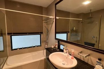 Papillon Desahill Condominium