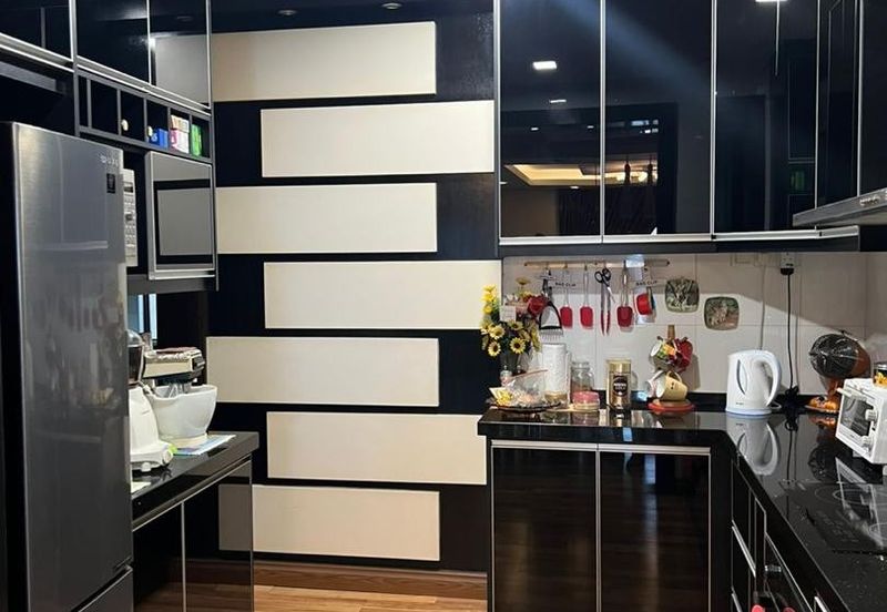 Papillon Desahill Condominium