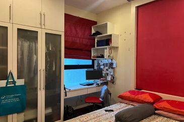 Papillon Desahill Condominium