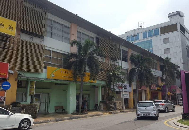 Taman Melawati 2.5sty Shop. Tenanted. Walking Distance Banks & Mall. Good for Investment 