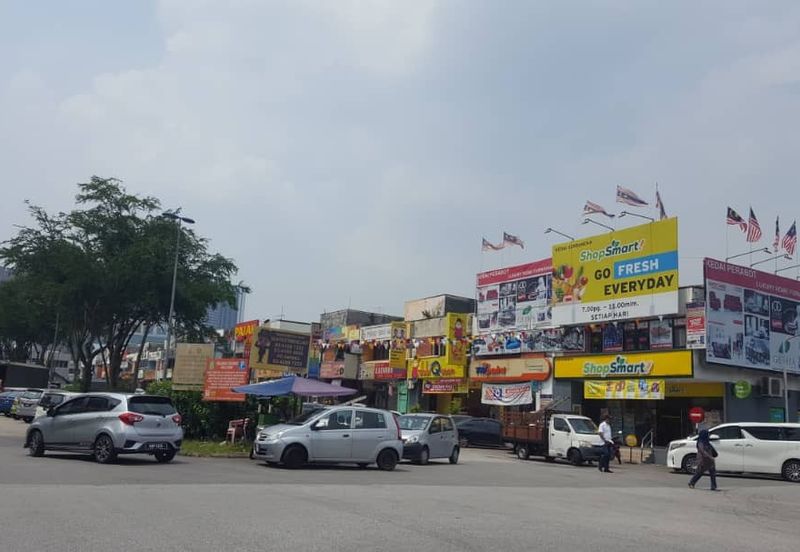 Taman Melawati 2.5sty Shop. Tenanted. Walking Distance Banks & Mall. Good for Investment 