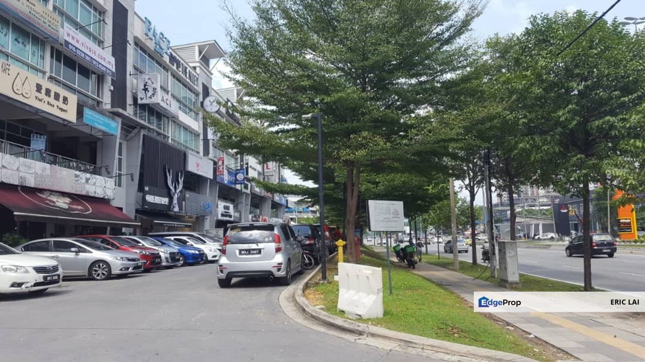 Setapak 2sty Shop with lift. Facing jln genting kelang. Fully Tenanted. Good for Investment, Kuala Lumpur, Setapak