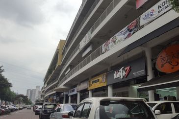 Platinum Mondrian (Pv128)