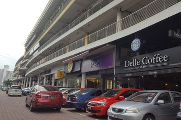 Platinum Mondrian (Pv128)