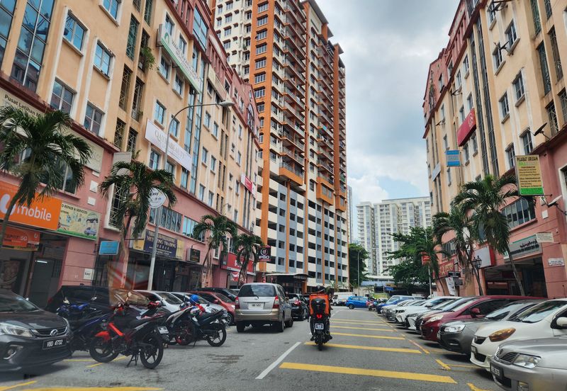 Ground floor shop for rent. Diamond Square. Setapak. Jln gombak