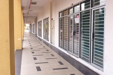 Setapak Corner Shop. Tenanted. Walking distance Banks & Mall. Future MRT
