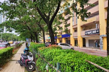 Setapak Corner Shop. Tenanted. Walking distance Banks & Mall. Future MRT