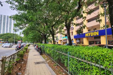 Setapak Corner Shop. Tenanted. Walking distance Banks & Mall. Future MRT