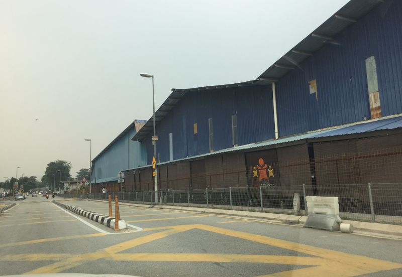 Setapak Factory For Rent. Plenty of parking spaces. Walking distance to Banks and Malls