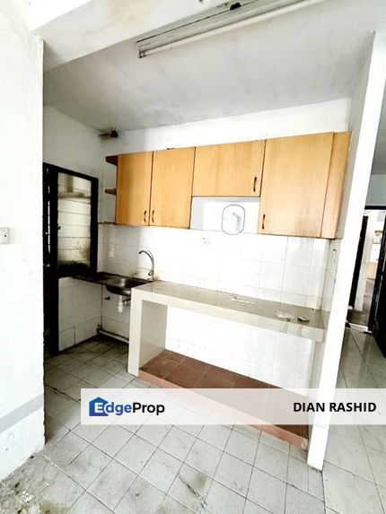 Lower Floor Apartment Harmoni Block J Jalan PJU 10/4C Damansara Damai Petaling Jaya FOR SALE, Selangor, Damansara Damai