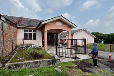 TAMAN KELEMAK PERDANA