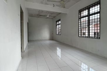 TAMAN KELEMAK PERDANA