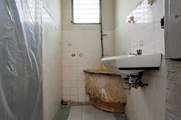 TAMAN KELEMAK PERDANA