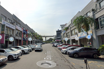 Bayu Tinggi Commercial Centre -Taipan