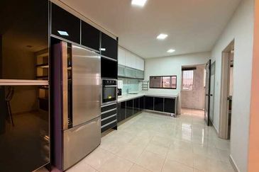 Setia Indah 9, Setia Alam