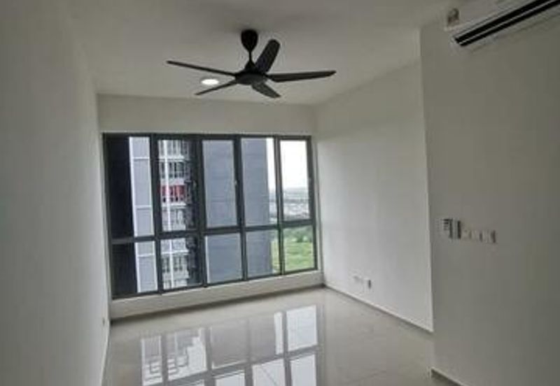 Gravit8 @ Klang South