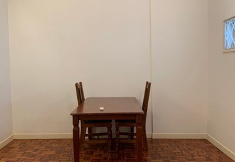 Sri Puteri (Earls Court), Ukay Perdana