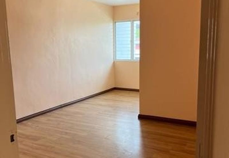 D'Anjung Teluk Pulai