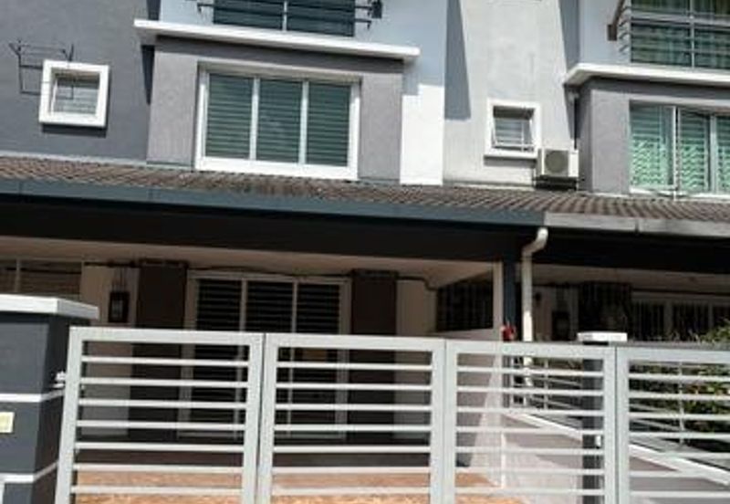 D'Anjung Teluk Pulai