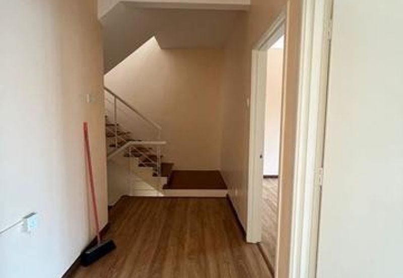 D'Anjung Teluk Pulai