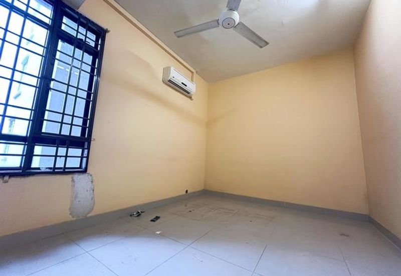 Royal Domain Sri Putramas II