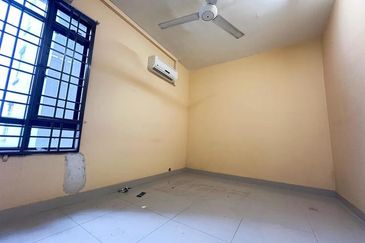 Royal Domain Sri Putramas II