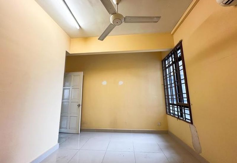 Royal Domain Sri Putramas II