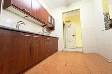 Royal Domain Sri Putramas II