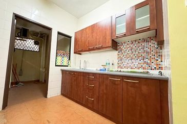 Royal Domain Sri Putramas II