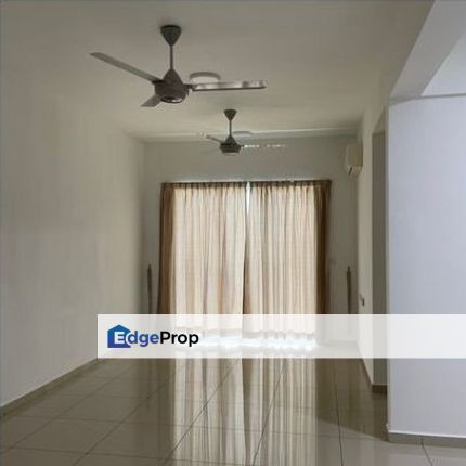 2Carpark Solaria Residences 3r2b partially Furnished Facing East #SALE, Penang, Bayan Lepas