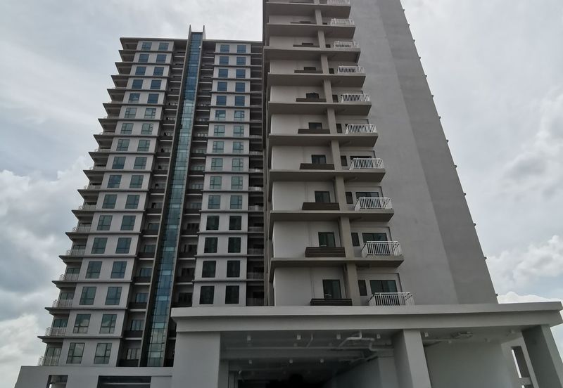 The Grand Subang SS 13