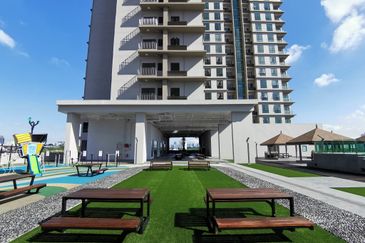 The Grand Subang SS 13