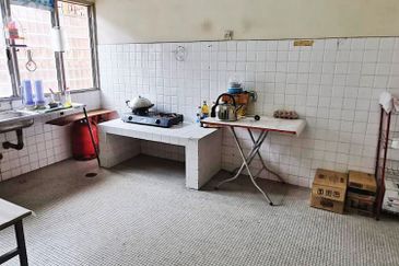 Master room with Toilet,  Landed Double Storey 🏠, Mrt Taman Mutiara, Cheras