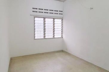 Master room with Toilet,  Landed Double Storey 🏠, Mrt Taman Mutiara, Cheras