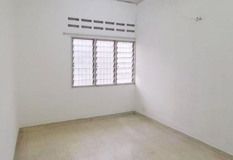 Master room with Toilet,  Landed Double Storey 🏠, Mrt Taman Mutiara, Cheras