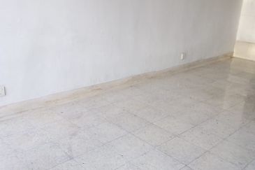 Taman Connaught Landed House for RENT