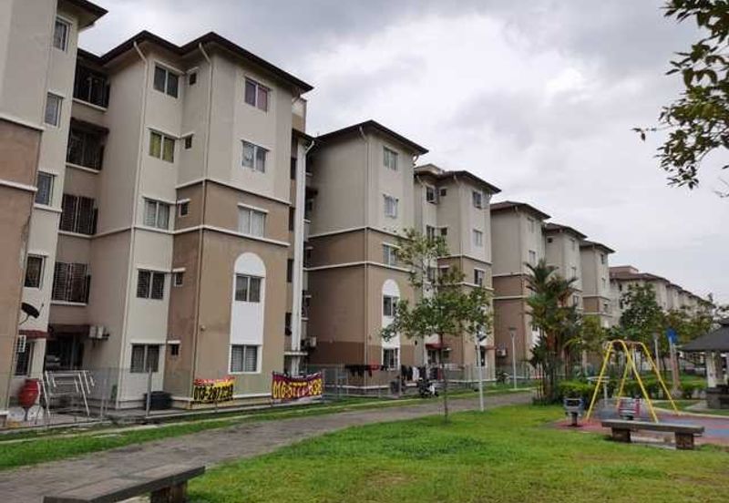 Pangsapuri Akasia, Bandar Botanic