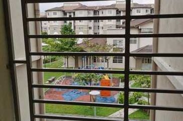 Pangsapuri Akasia, Bandar Botanic