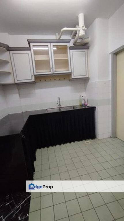Pelangi Court, , 