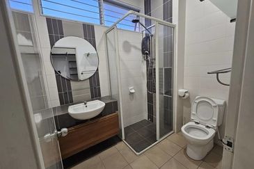 Jalan Setia Indah U13/9