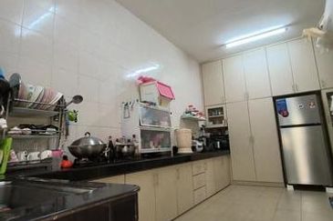 Jalan Makyong, Bandar Bukit Raja