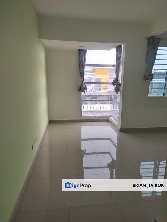 Sungai Buloh 3 storey huose for sale in Taman Sri Putra, Selangor, Sungai Buloh