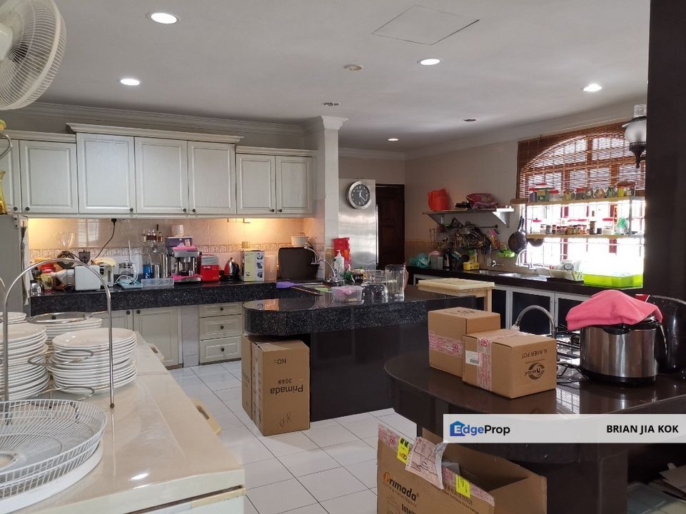 Kota Damansara (Seksyen 6) Bungalow House For Sale, Selangor, Kota Damansara