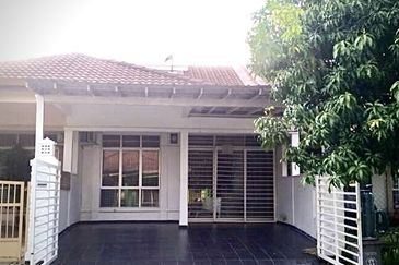 Taman Muzaffar Heights