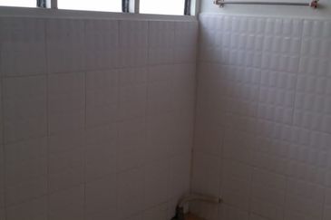 Taman Muzaffar Heights