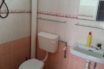 Taman Muzaffar Heights