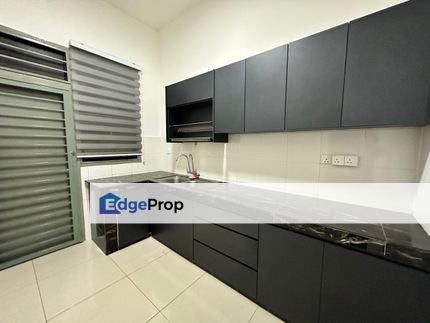Partly Furnished Kitchen Cabinet Grille 20x65 Graham Eco Grandeur Puncak Alam Gated Guarded, Selangor, Bandar Puncak Alam