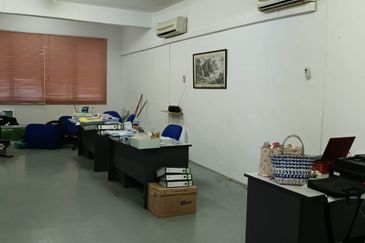 Medan Putra Business Centre