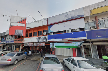 Teluk Pulai Commercial Center