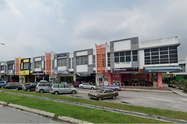 JALAN PUNCAK ALAM JAYA